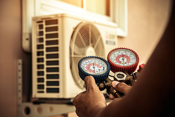Professional Hvac technician working in Port Lavaca, TX